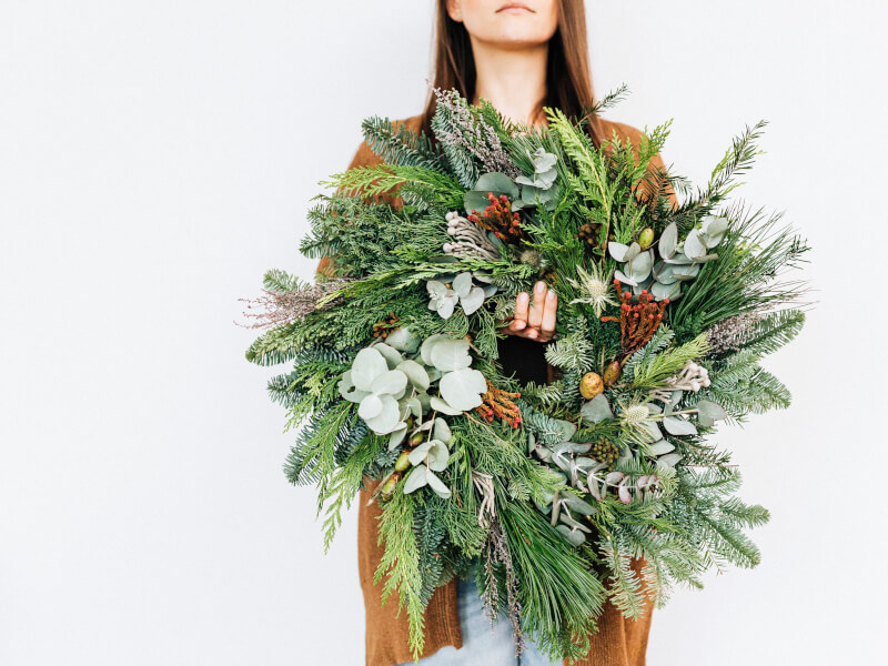 Make a Christmas Wreath with Ferris Heart Sloane